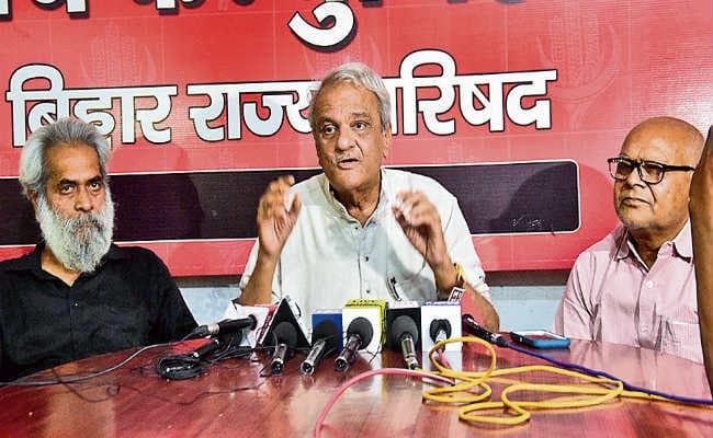 काॅरपोरेट के दबाव में महागठबंधन से बाहर हुआ सीपीआइ व सीपीएम