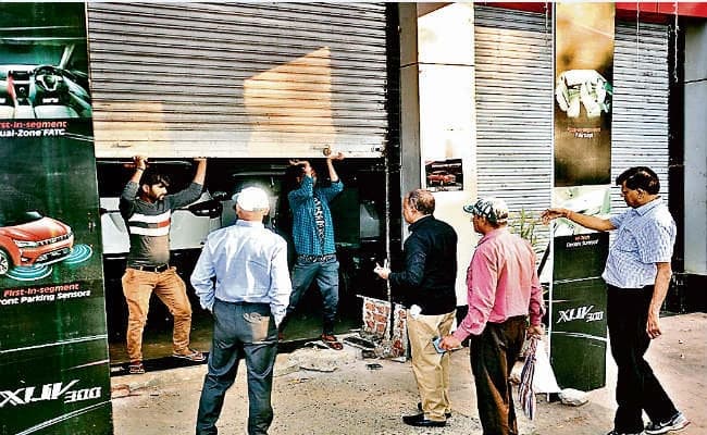 रांची : एचइसी प्रबंधन ने की कार्रवाई न्यूज चैनल का दफ्तर व वाहन शोरूम सील