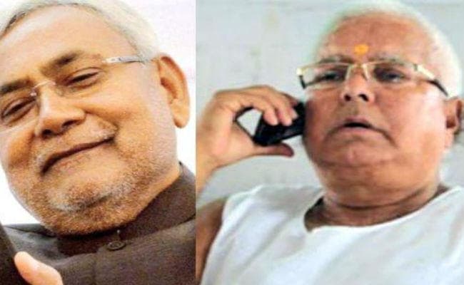 .....जब मुख्यमंत्री नीतीश कुमार ने कहा, लालू जेल से करते हैं मोबाइल पर बात, इधर राजद प्रमुख के वार्ड में हुई छापेमारी