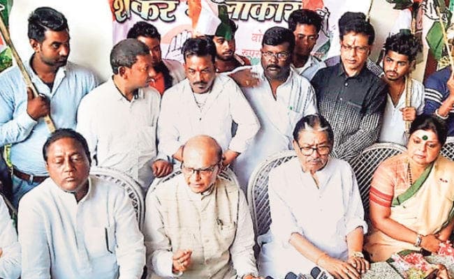 बागडोगरा : दार्जिलिंग के साथ षडयंत्र कर रहे मोदी व दीदी