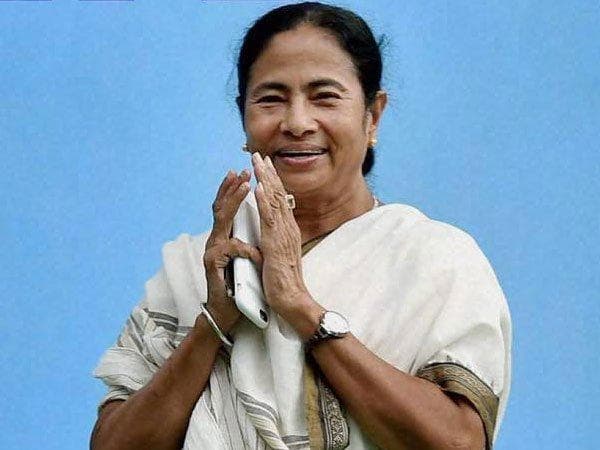 छठ पूजा की परंपरा को ममता ने सराहा, दी बधाई