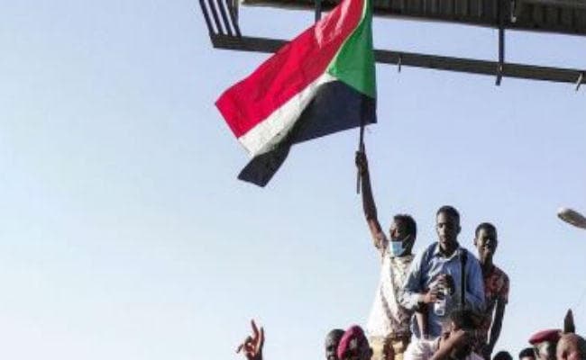 सूडान के नये प्रमुख ने इस्तीफा दिया, सेना ने कहा ‘कोई तख्तापलट नहीं''
