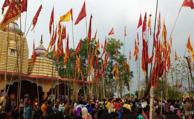 सिमडेगा : शहर से लेकर गांव तक निकला रामनवमी का जुलूस, शस्त्र चालन प्रतियोगिता का आयोजन