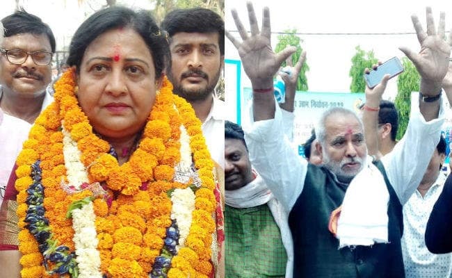 महागठबंधन के रघुवंश और एनडीए की बीना देवी ने भरा पर्चा, रघुवंश बोले- महसूस हो रही लालू की कमी, ...देखें वीडियो