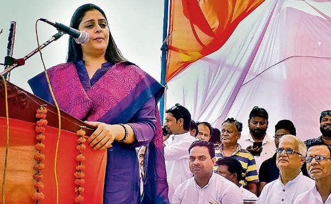 किशनगंज : समाज को बांटनेवालों से रहें सावधान : नगमा