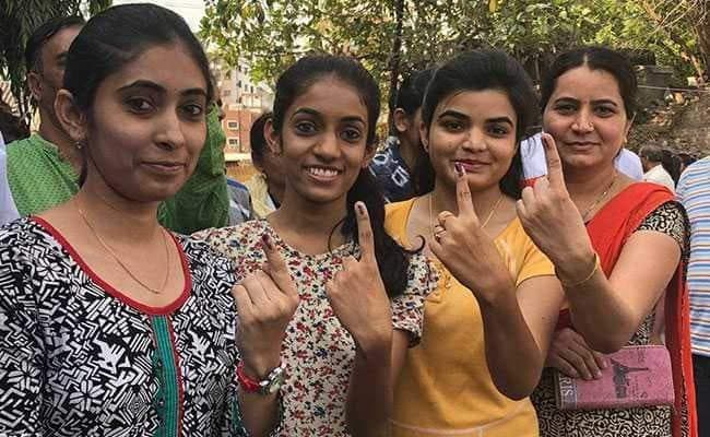 लोस की 96 सीटों पर मतदान आज
