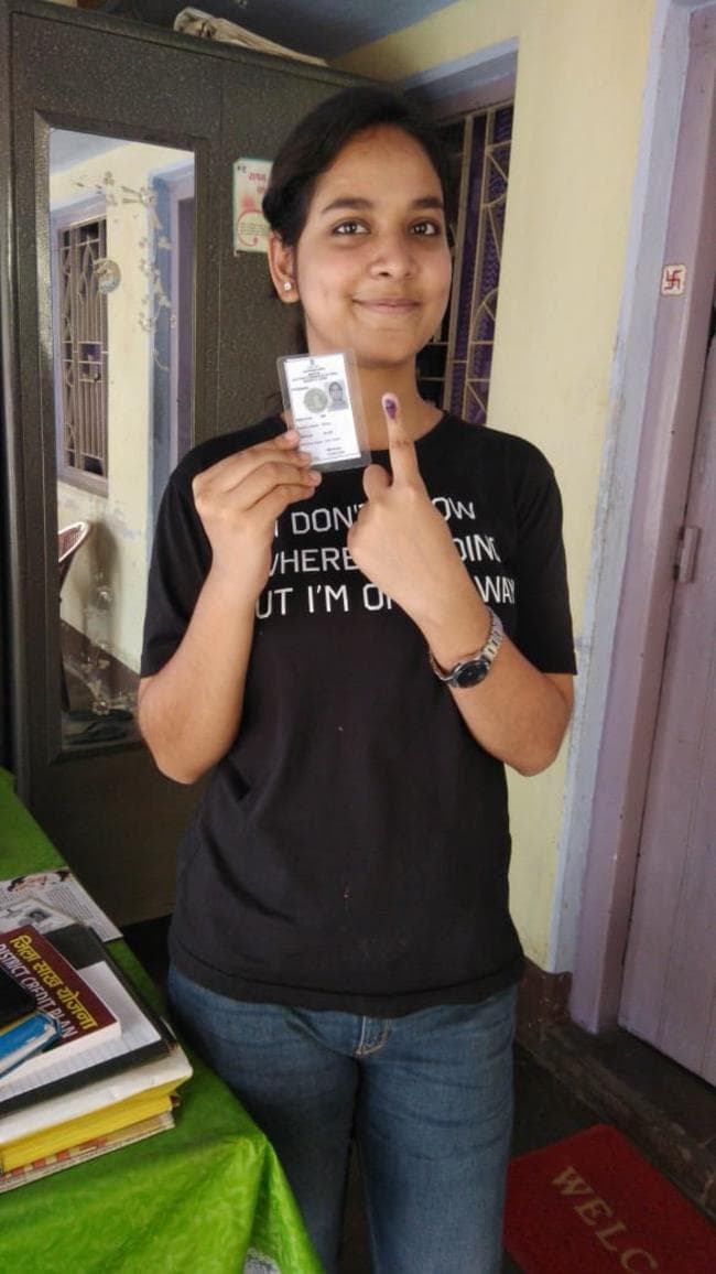 Lok Sabha Election 2019 : तस्वीरों में देखें बिहार के मतदाताओं का उत्साह...