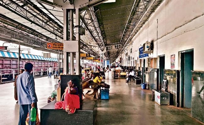 रांची : ब्रेक प्रेशर सर्टिफिकेट नहीं मिला, तो पायलट ने खड़ी कर दी ट्रेन, बाद में कर दी गयी रद्द