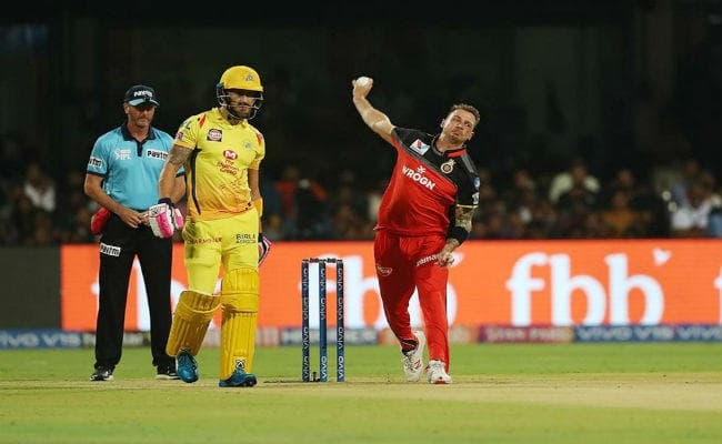 धोनी का धमाल, पर एक रन से जीता बेंगलोर