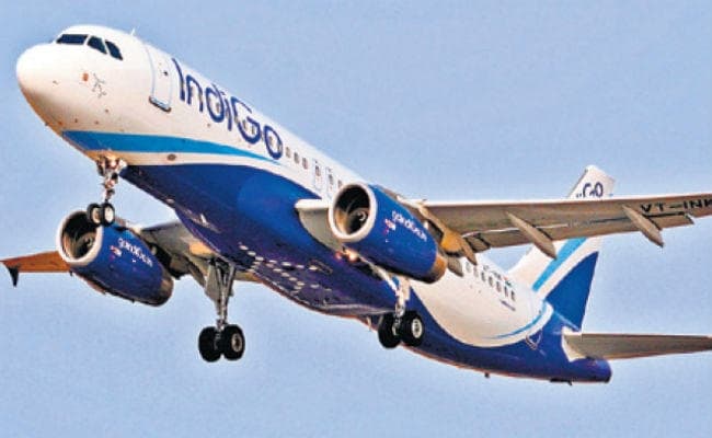 इंडिगो का विमान खराब, यात्रियों का हंगामा