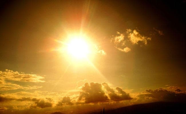 दिन भर आगबबूला रहा सूरज, पारा 40 डिग्री के पार, चार दिन तक बढ़ा रहेगा पारा, धूप में निकलें तो सतर्क रहें