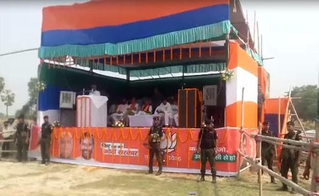 सेवा हमारा धर्म है, राजनीति कुछ लोगों का धंधा : नीतीश