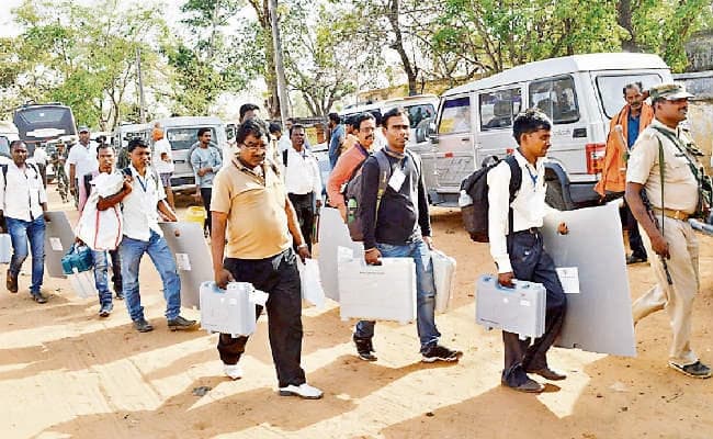 लोकसभा चुनाव: पलामू, लोहरदगा और चतरा में मतदान कल, कुल 59 प्रत्याशी आजमा रहे अपनी किस्मत