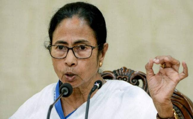 तृणमूल कांग्रेस ने आयोग से कहा : केंद्रीय बलों ने पश्चिम बंगाल में ”आतंक का माहौल” पैदा किया तृणमूल कांग्रेस ने आयोग से कहा : केंद्रीय बलों ने पश्चिम बंगाल में ”आतंक का माहौल” पैदा किया
