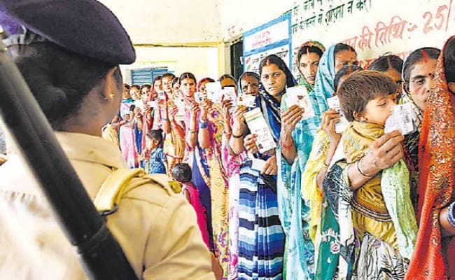 लोकसभा चुनाव : नक्सल प्रभावित पलामू, लोहरदगा, चतरा में खूब पड़े वोट, पिछली बार से सात फीसदी अधिक वोटिंग