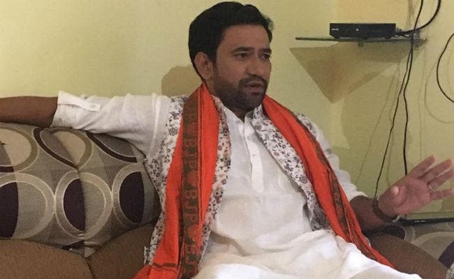 पढ़ें पूरा इंटरव्यू : राजनीति में फंस गइलन निरहुआ भैया ?