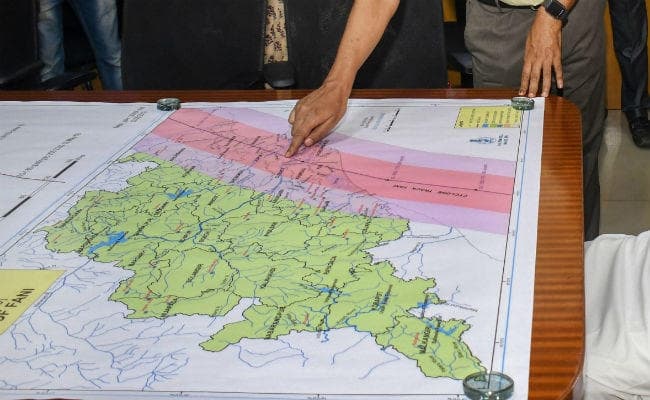 ''फेनी'' तूफान से बचाव के लिए आप करें ये काम, जानें कुछ जरूरी बातें