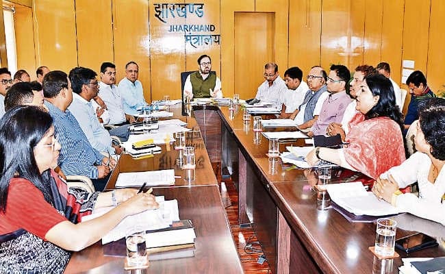 रांची : आचार संहिता खत्म होते ही विकास कार्य शुरू करें : मुख्य सचिव