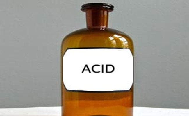 बहू को एसिड पिलाकर जान से मारने की कोशिश
