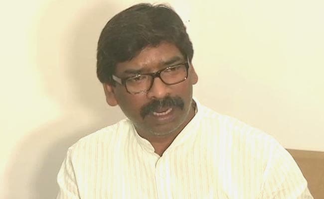 गोमिया : आदिवासियों और मूलवासियों को भाजपा सरकार ने ठगा: हेमंत सोरेन