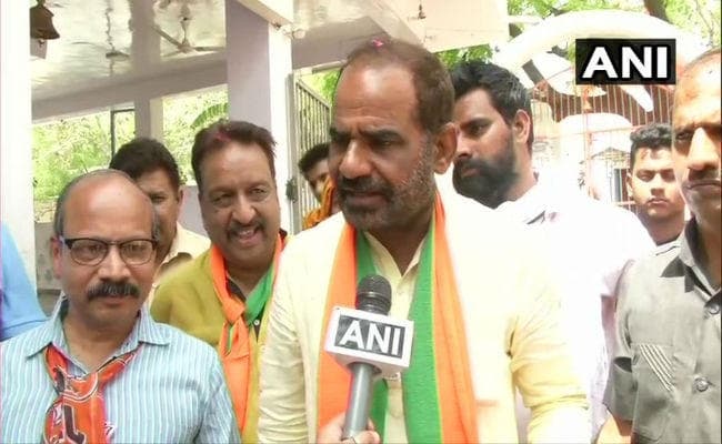 दिल्ली में भाजपा नेता के बिगड़े बोल, कहा- ....गधे को गधा नहीं तो क्या कहोगे