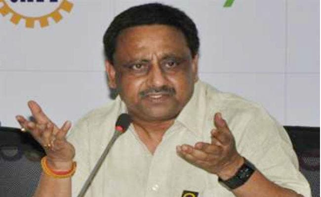 व्यापारिक संगठन कैट ने ऊंचे हवाई किरायों पर जतायी चिंता, मूल्य नियंत्रण लागू करने की मांग