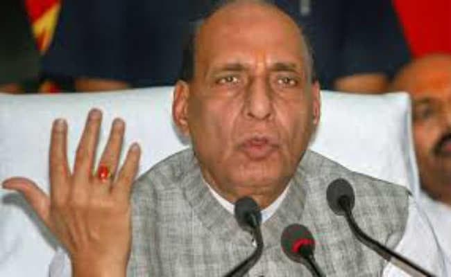 कांग्रेस हटाना चाहती है राष्ट्रद्रोह का कानून – राजनाथ सिंह