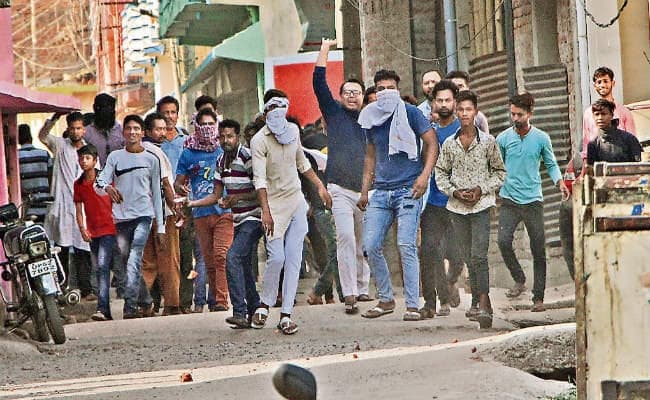 लोकसभा चुनाव : गिरिडीह, जमशेदपुर आगे धनबाद व सिंहभूम पिछड़ा, 2014 की तुलना में 0.54 %कम वोटिंग