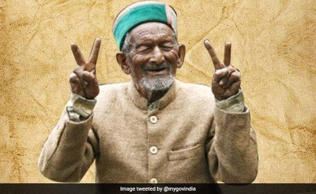 पहली बार 1951 में दिया था वोट, आज 17वीं बार करेंगे मतदान