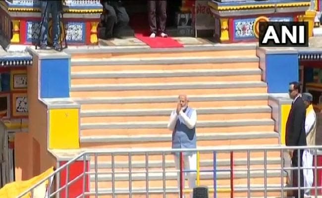 केदारनाथ में साधना के बाद अब बदरीनाथ पहुंचे पीएम मोदी, विशेष पूजा-अर्चना के बाद अब जौलीग्रांट एयरपोर्ट लौटे