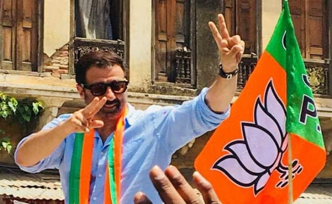 #ElectionResults2019 : गुरदासपुर सीट से सनी देओल ने 82459 मतों से कांग्रेस उम्मीदवार को हराया