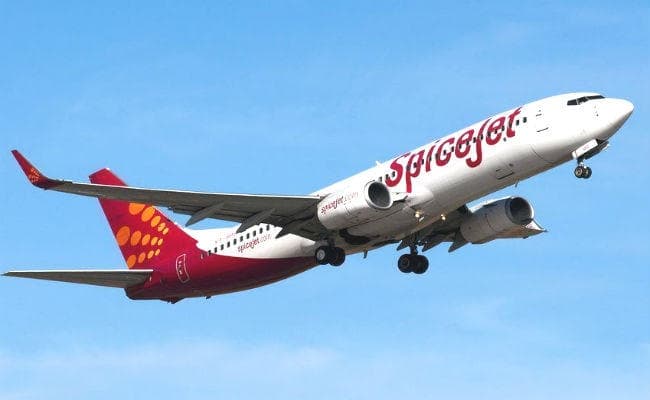 बेड़े में 100 विमान शामिल करने वाली चौथी भारतीय विमानन कंपनी बनी स्पाइसजेट