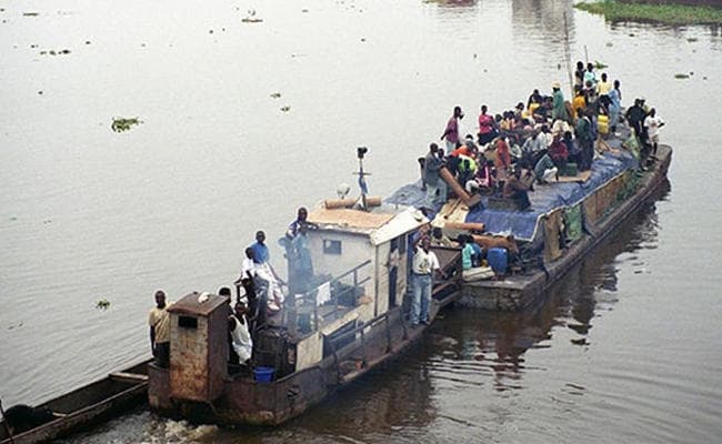 डीआर कांगो में नौका हादसे में 30 लोगों की मौत, दर्जनों लापता