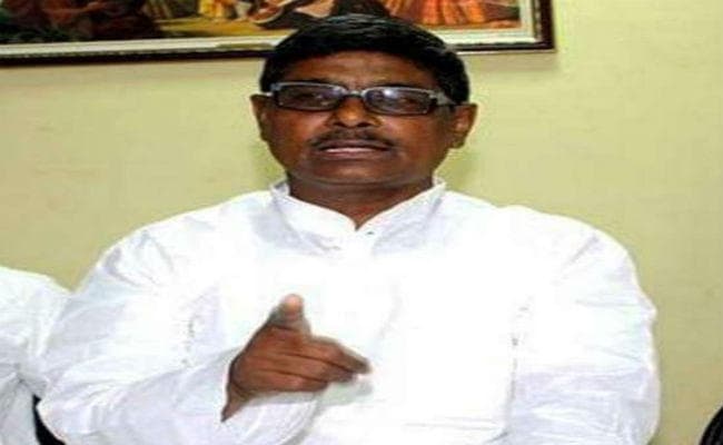 तेजस्वी यादव से इस्तीफा मांगनेवाले गायघाट के राजद विधायक महेश्वर यादव पर गिरेगी गाज