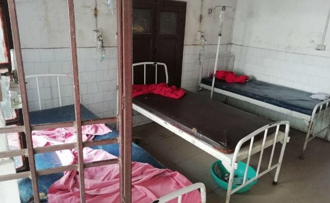 सीवान : सड़ी लाश पोस्टमार्टम के लिए रेफर करने पर पुलिसकर्मियों ने डॉक्टर को पीटा, मचाया तांडव