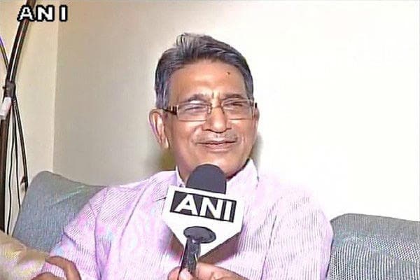 पूर्व चीफ जस्टिस आरएम लोढ़ा से हैकर्स ने ठग लिए एक लाख, इस तरह हुए ऑनलाइन फ्रॉड के शिकार