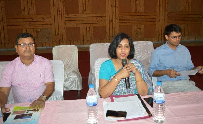 विकास कार्यों को धरातल पर उतारने की जिम्मेवारी मुखिया पर है : उपायुक्त