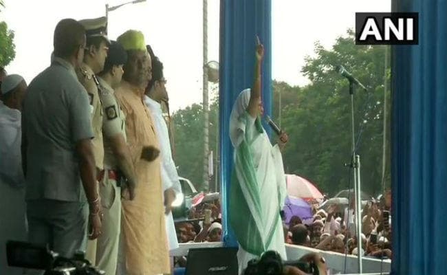 ईद पर बोलीं ममता बनर्जी- सभी धर्मों की करेंगे रक्षा, जो हमसे टकराएगा, चूर-चूर हो जाएगा