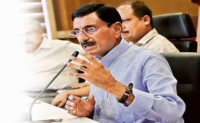 पत्रकारों से रूबरू हुए सांसद संजय सेठ, कहा - जनहित से खिलवाड़ करनेवालों को बर्दाश्त नहीं किया जायेगा