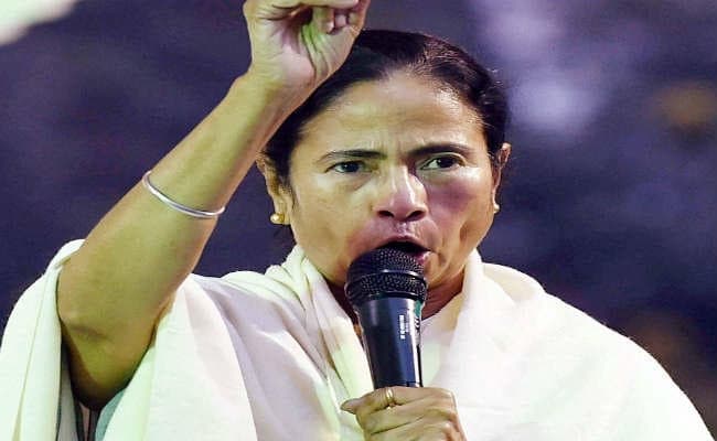बंगाल हिंसा : ममता सरकार ने गृह मंत्रालय को भेजी रिपोर्ट, कहा- प्रशासनिक स्तर पर नहीं हुई कोई लापरवाही