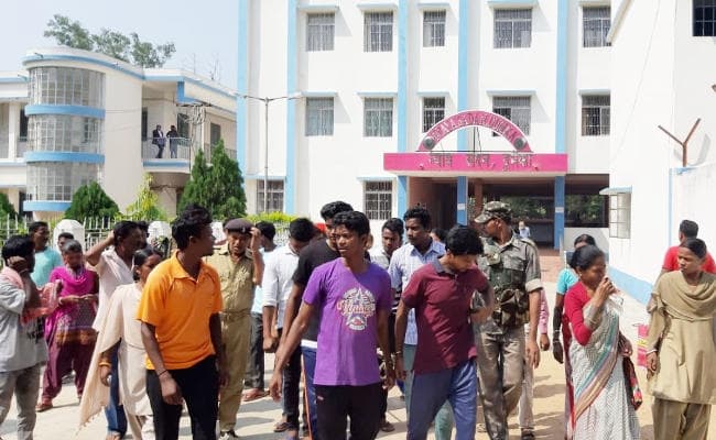 झारखंड की उपराजधानी दुमका में गैंगरेप के 11 आरोपियों को उम्रकैद की सजा