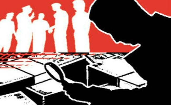 17 एजेंसियों पर छापा, तीन लाख के रेलवे टिकट बरामद