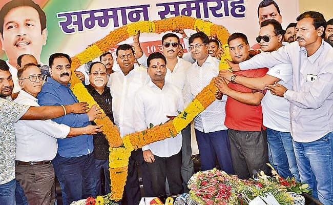 झारखंडी भावना का नेतृत्व करना है कार्यकर्ता चुनावी तैयारी में जुटें : सुदेश महतो