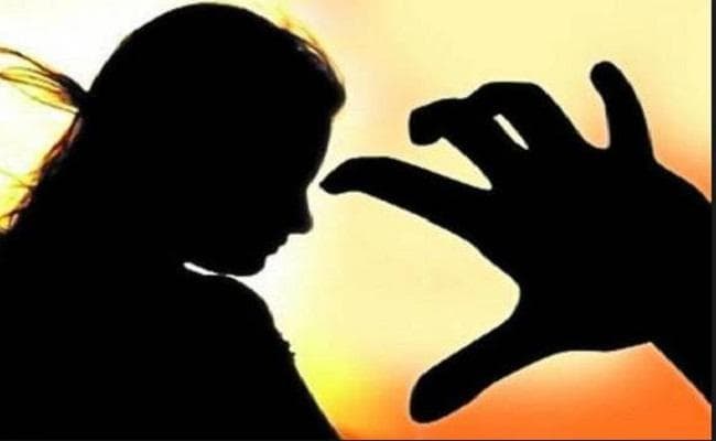 नौवीं कक्षा की छात्रा के साथ दुष्कर्म का प्रयास