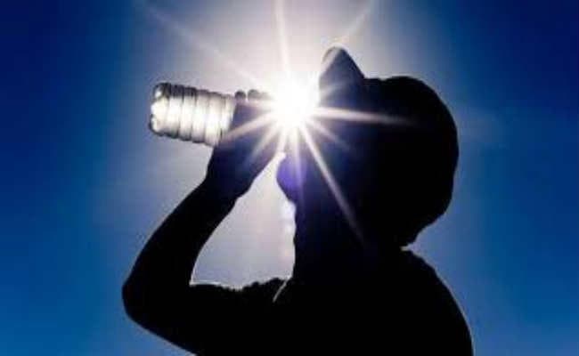 शादी का मंडप हो या परीक्षा हॉल सभी हो रहे लू का शिकार