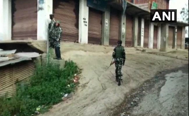 जम्मू-कश्मीर: अनंतनाग मुठभेड़ में जवान शहीद, दो आतंकी ढेर