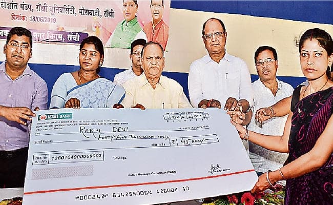 रांची : बिचौलिये हावी, इसलिए नहीं मिल रहा योजना का लाभ : सीपी सिंह