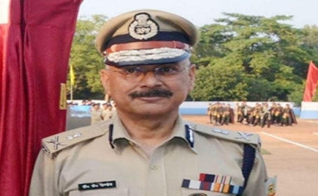 रांची : पूर्व डीजीपी की पत्नी की जमीन की सीबीआइ जांच को लेकर पीआइएल