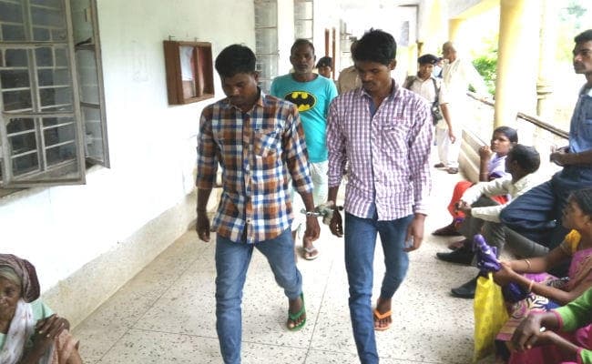 2007 में डायन बताकर वृद्ध महिला की हत्या करने वाले 3 आरोपियों को उम्रकैद की सजा