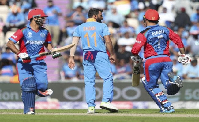 भारत जीता, पर पसीना बहा के